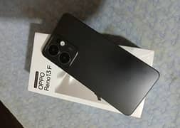 Oppo Reno13 f Full Box