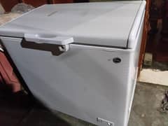 pel D freezer in good condition urgent sale