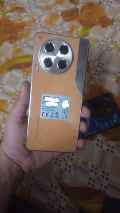 tecno camon 30