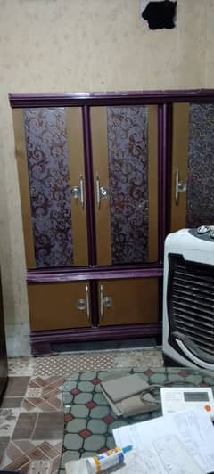 4 iron Almari Wardrob for sale urgent