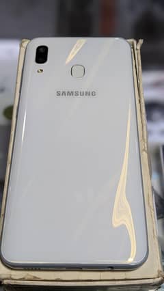 Samsung A30