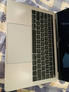 mac book pro 2018 model