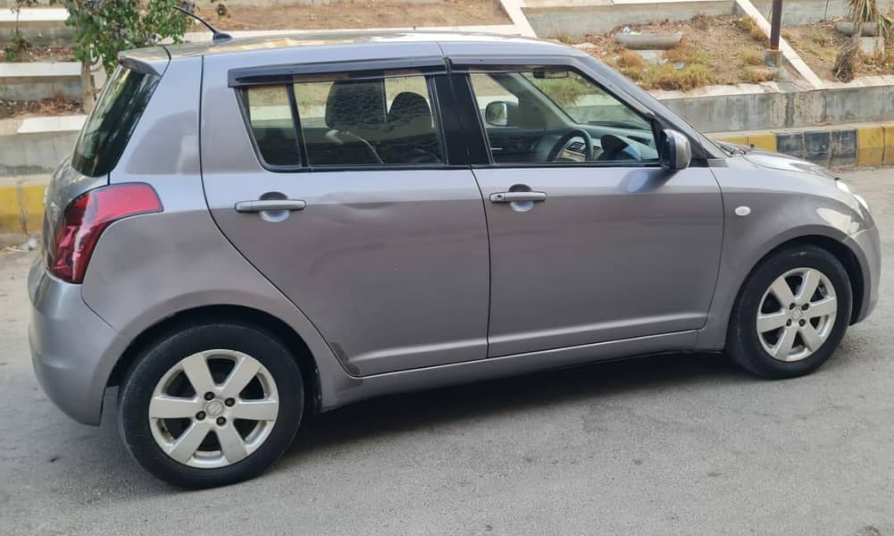 SUZUKI SWIFT DLX NAVIGATION AUTOMATIC MODEL 2017 END FULL ORIGNAL 4