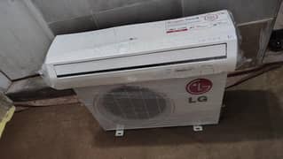 LG 1 ton non inverter A1 Condition like brand new