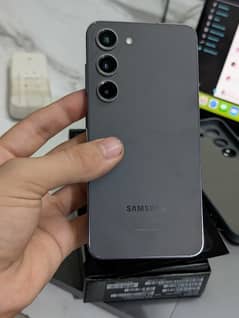Samsung S23 – Like New | With Box + Cable + Extras – Rs. 120,000