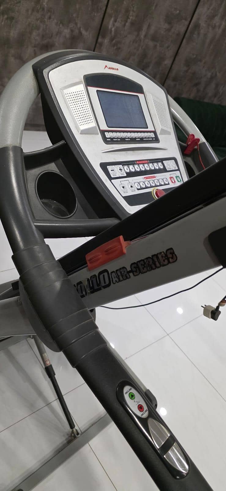 running machine 0