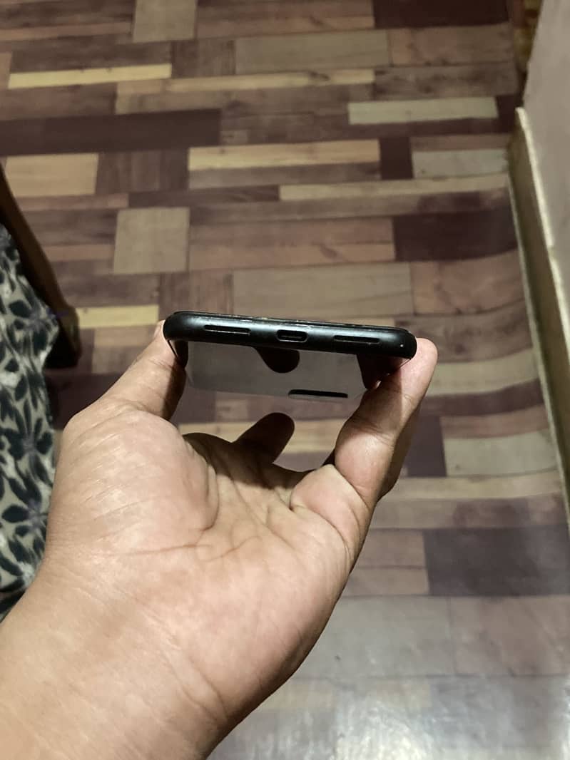 Google pixel 4xl 10/10 condition pta approved 1