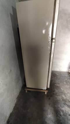 Dawlance fridge for sale