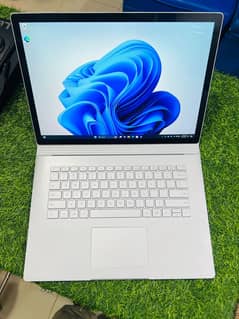 (GTX 1060) CORE I7 8th Generation (SURFACEBOOK MICROSOFT)