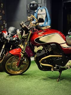 Honda CB 400 Super Four Hyper V-Tech Spec II Heavy bike