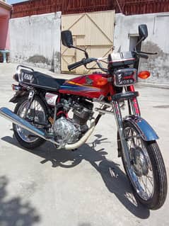 2011 model bike hain double saman hain