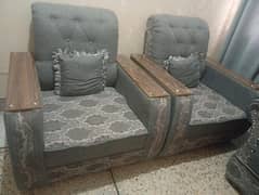 want to sell 5 seater sofa and dewan