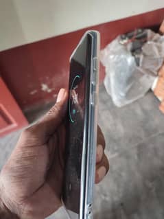 Moto Edge Plus 5G    12+256