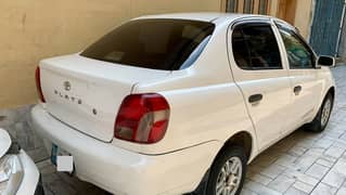 Toyota Platz 2002