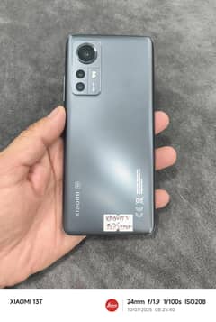 Xiaomi 12=non pta edge display handisize 8=256