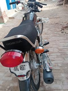 looks like new exchange with YBR 125