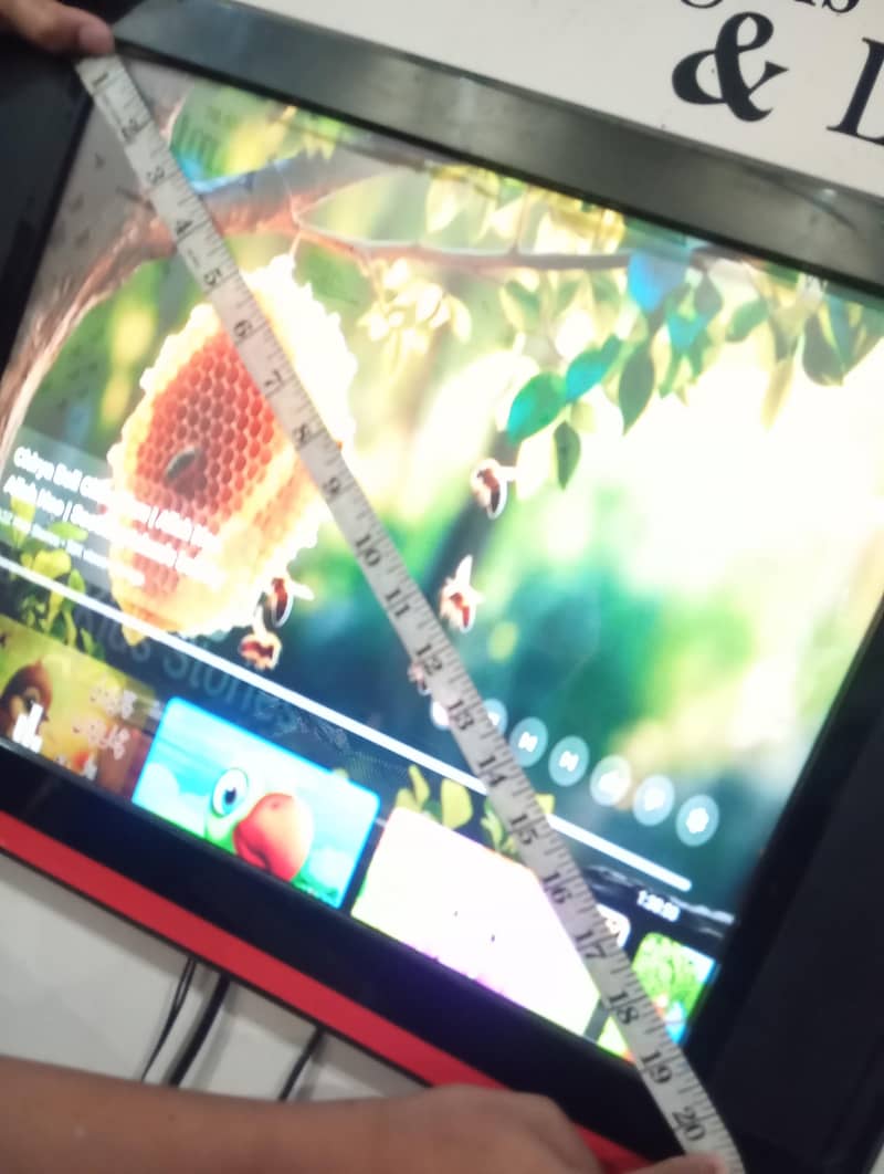 22" LED With X96 android Box 5