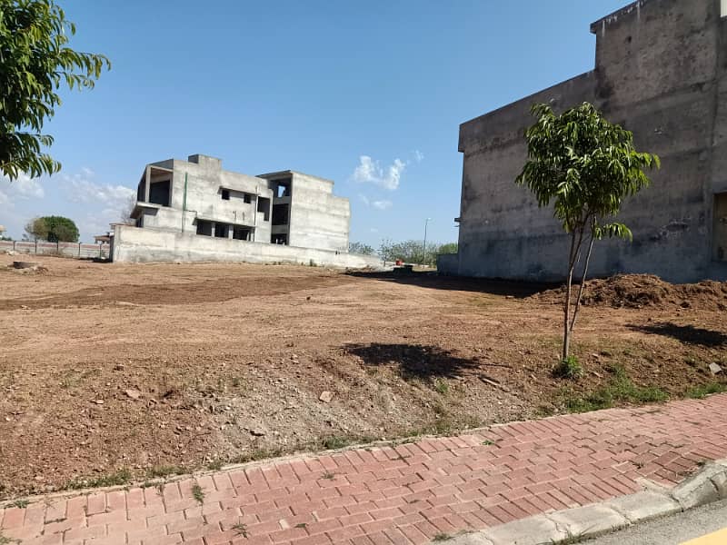 Boulevard Front & Back open Plot for sale 2