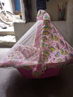baby cot