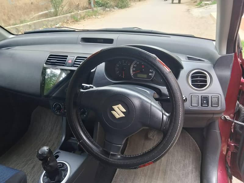 Suzuki Swift 1.3 dlx with navigation 10