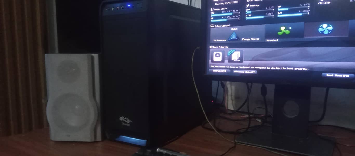 I7 3thd thunder computer with sharp company sound system 4