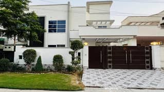 Buch Executive Villas 10 Marla Use Brand New House Condition Ideal Location 5 Bed Attach Bath