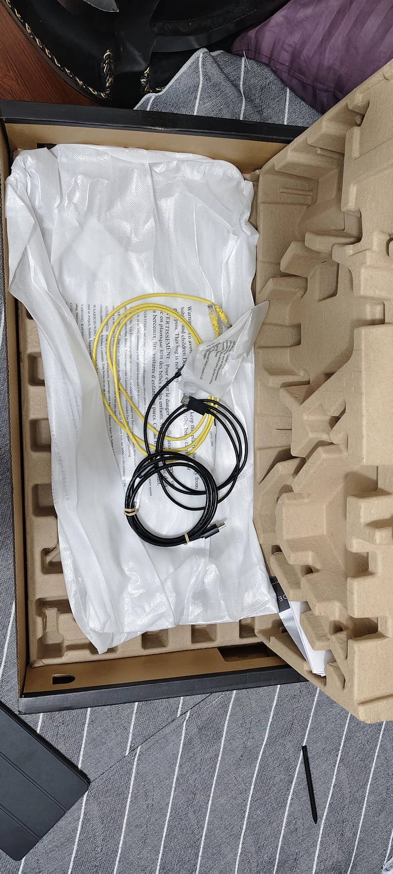 AOC Q27G4 27" 1440p 180 hz gaming monitor 10/10 open box condition 2