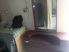 Bed Set with 2 side table and 1 Dressing Table