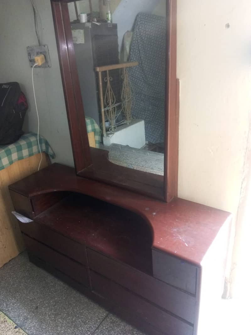 Bed Set with 2 side table and 1 Dressing Table 1