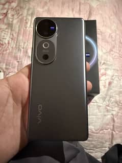 Vivo v40 12/256 Gray edition