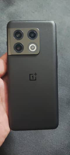 One Plus 10 Pro