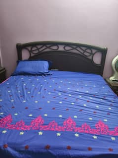 wooden bedroom furniture set (contact 03152705923)