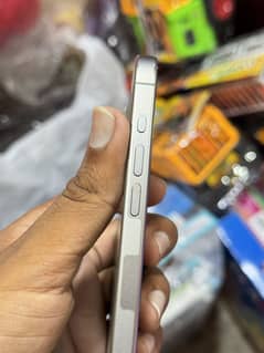 iPhone 15 pro battery change 128 jb Jv