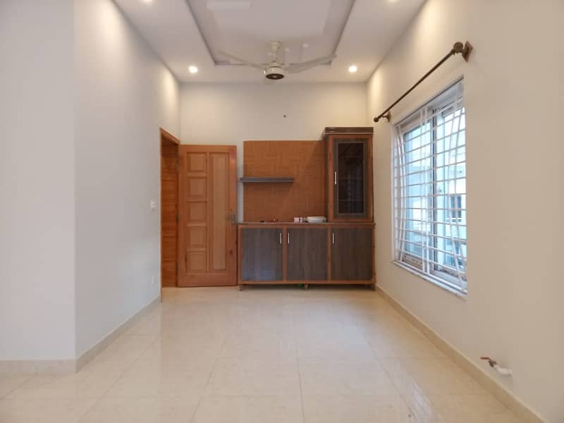 Get In Touch Now To Buy A Upper Portion In I-8 1