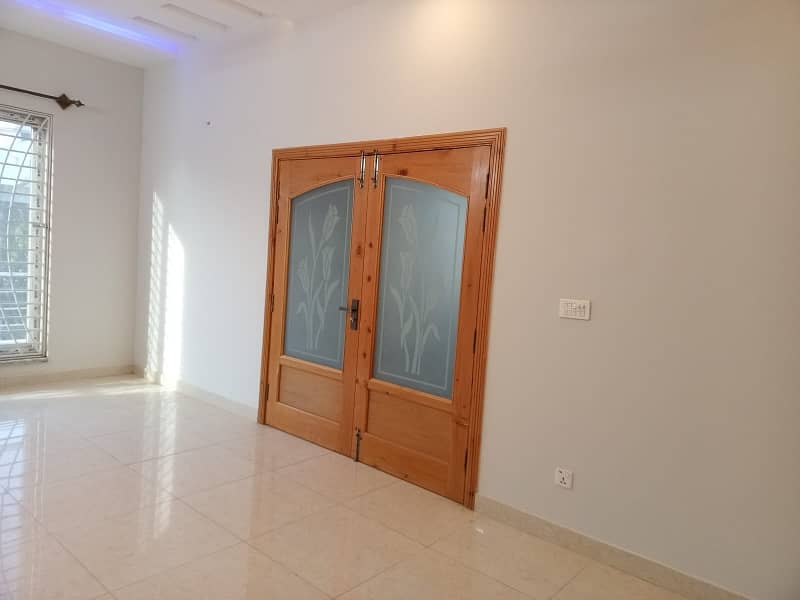 Get In Touch Now To Buy A Upper Portion In I-8 4