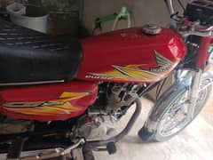Honda 125 model 2021 July purchase. Tottaly Genuine Condition Price Fin