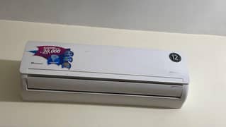Dawlance 1.5 ton DC inverter heat and cool