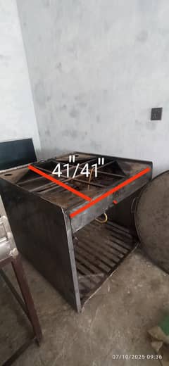 Paratha Tawa & Supporting Table
