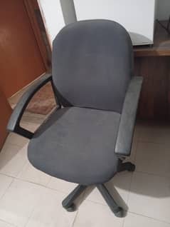 5 Office Chairs - Good Condition - Rs 4500 Each