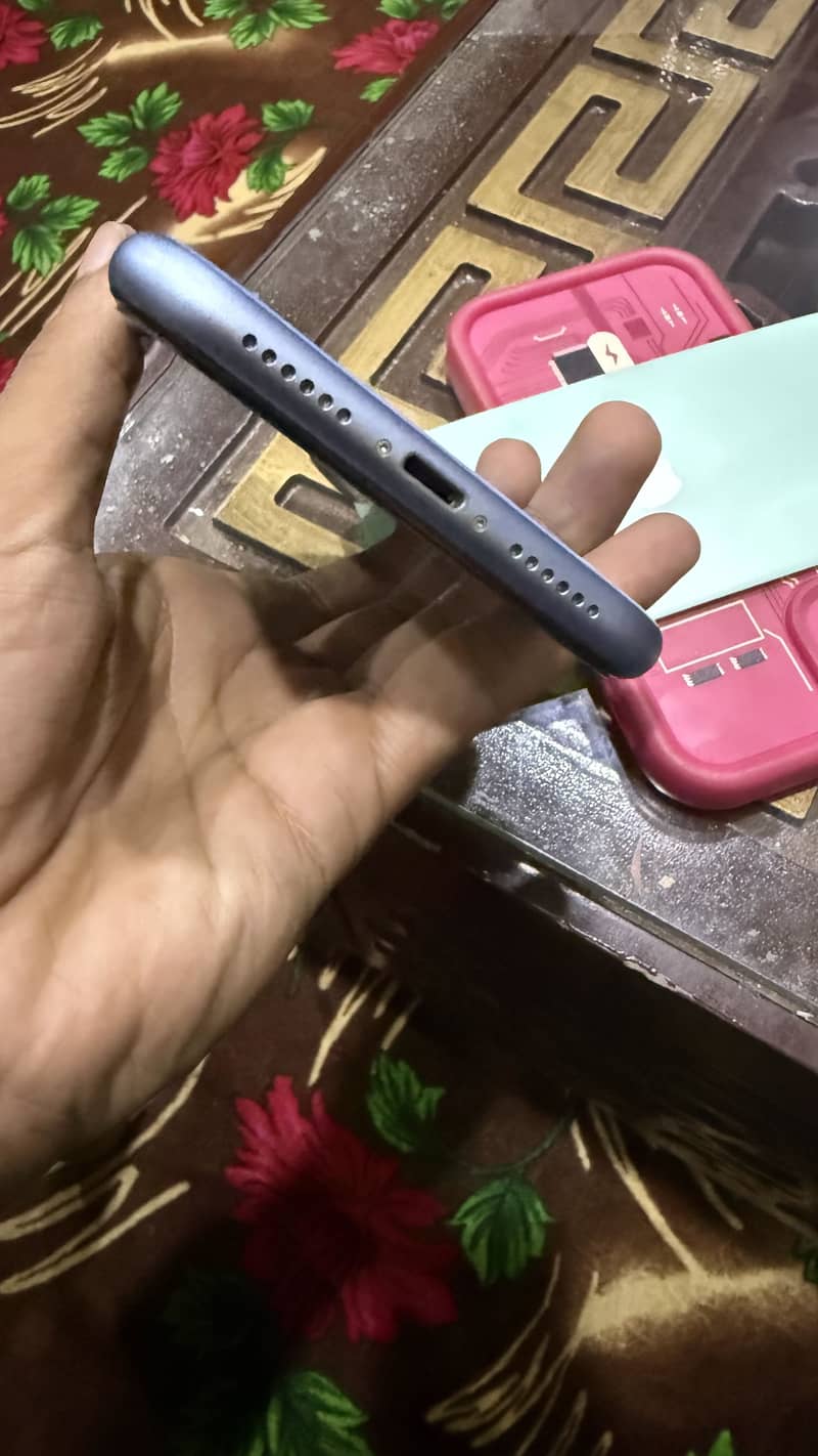 Iphone XR 64GB 10/10 Condition Fu model 4