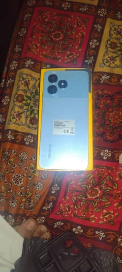realme