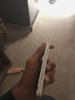 I am selling p 8 lite no open no repair guaranty