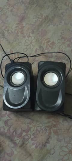 laptop speaker all ok no problem condition 10 by 10  all ok