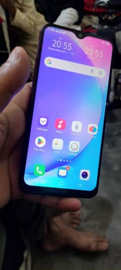 vivo y 17 8gb ram 256gb stores