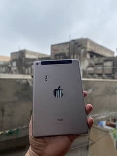 iPad mini 4 128GB