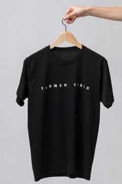 Men black customized T-shirts