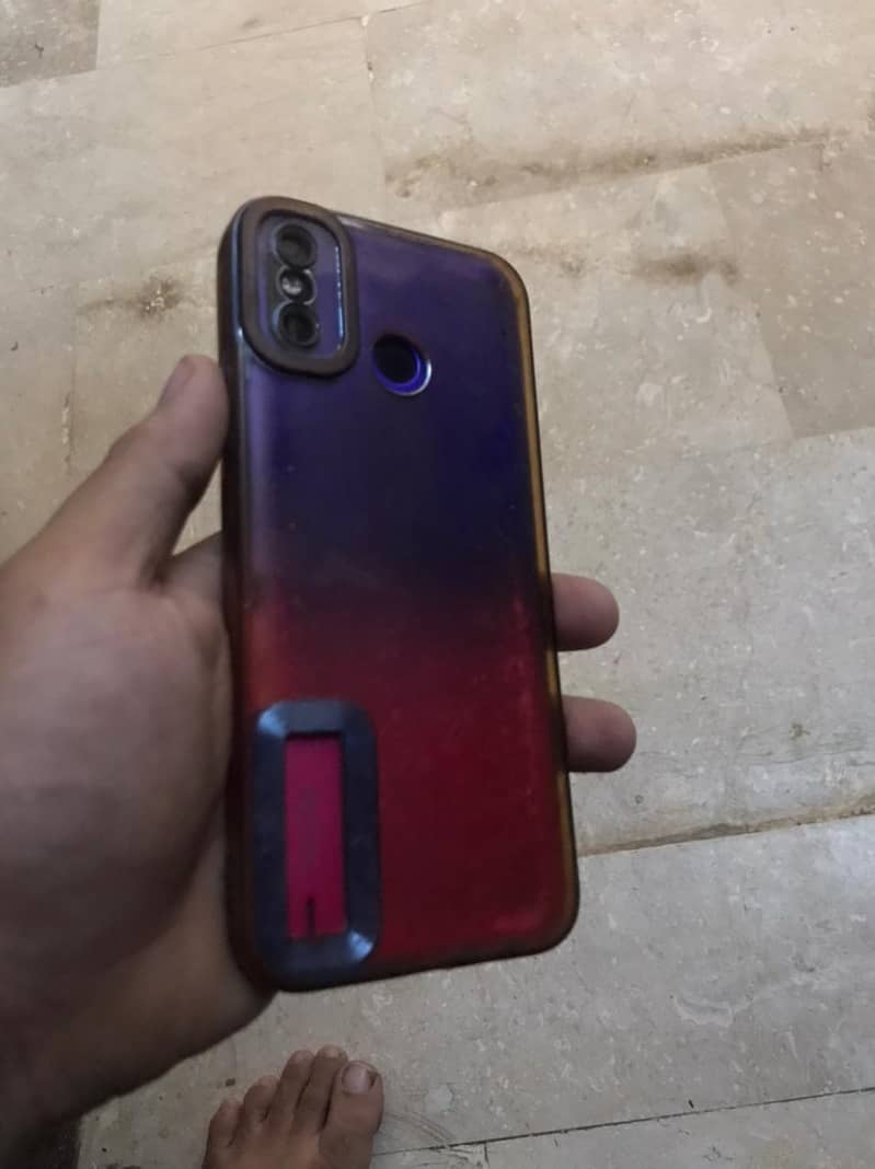 tecno spark 4 lite condition 10/8 pta a sy on h 8