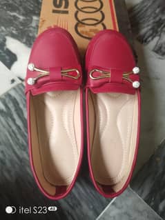 Shoes for sale Maroon in color