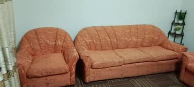 sofa set 5 seter sofa in nee condition