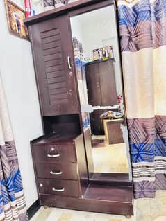 Dressing table